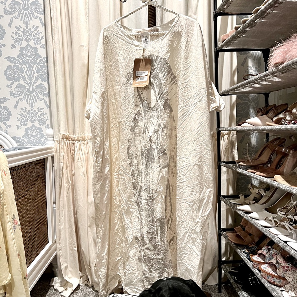 2021 Magnolia Pearl dress -never worn
